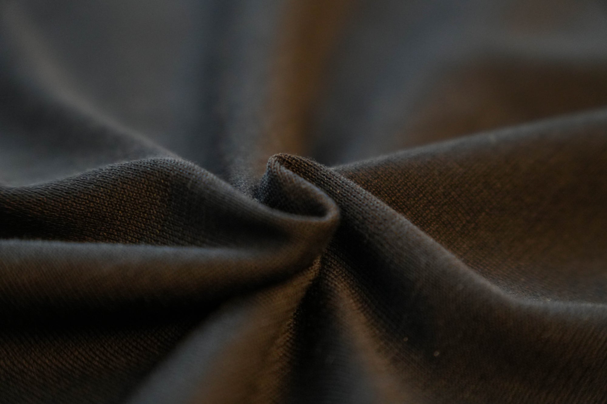 Ultra fine knitted muscle fit t-shirt black.